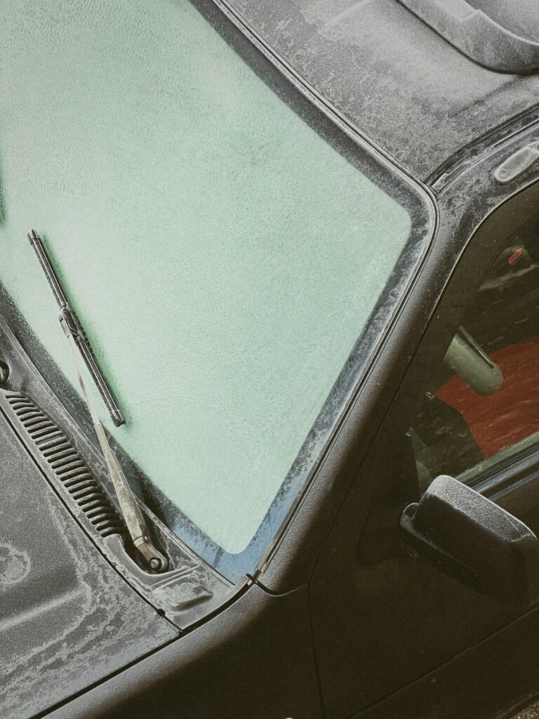 How to Clean Inside of Windshield guide to glass cleaners, microfiber techniques, residue removal, fog prevention, and streak-free windshield care.