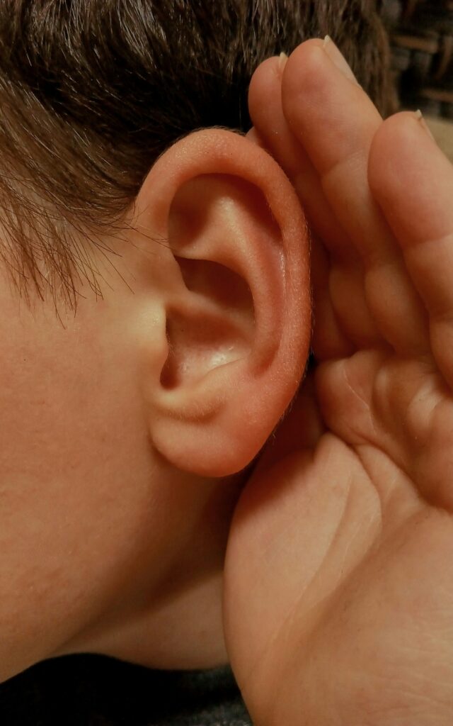 My Ears Itch Deep Inside Treatment guide to dry ear canals, eczema, infections, irritation, treatment methods, and ear health.