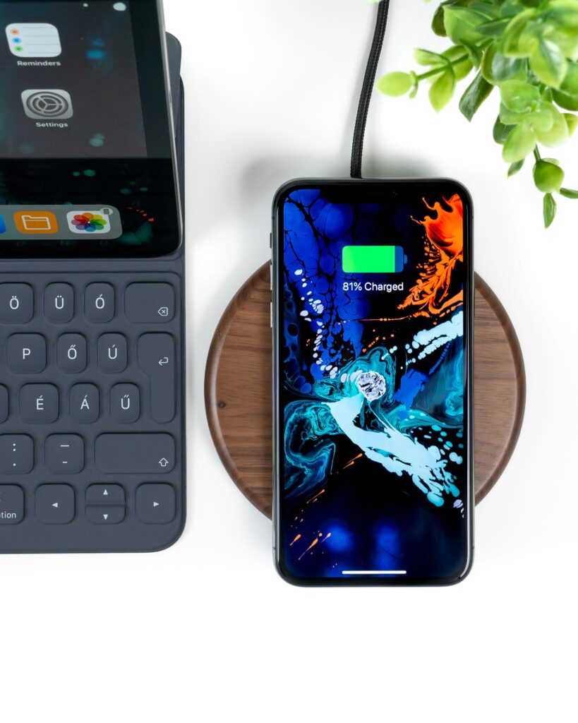 Why Won’t My Phone Charge? guide to charging accessories, battery wear, system errors, charging habits, and smartphone maintenance.