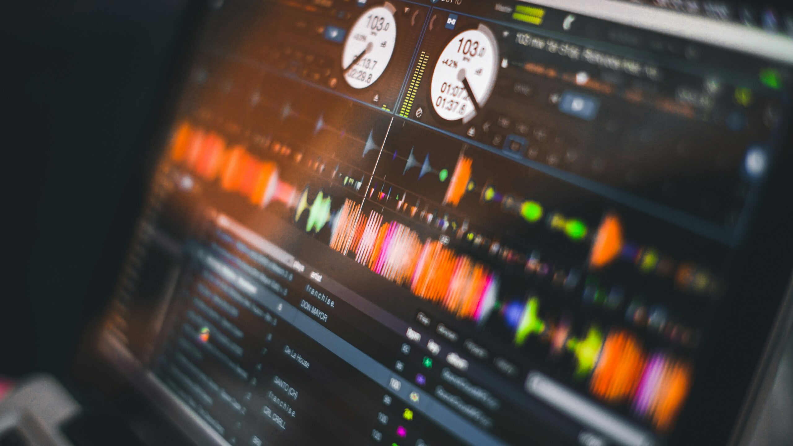 432 Hz Frequency Benefits: What Research and Sound Therapy Reveal