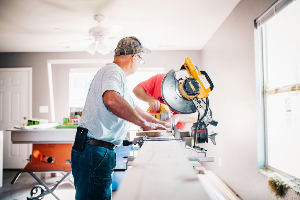 What Is the Most Important Maintenance on a Circular Saw? covering blade inspection, dust removal, safety guards, cord checks, lubrication, storage, and cutting accuracy.