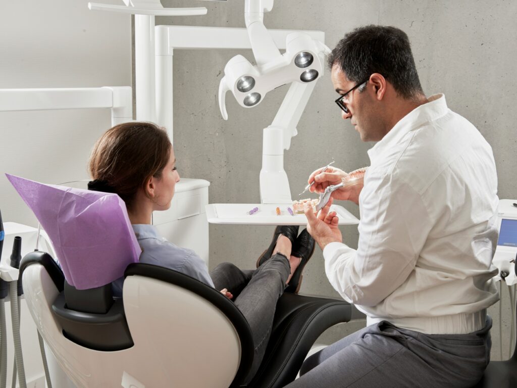 How much to fix a chipped tooth based on treatment type
