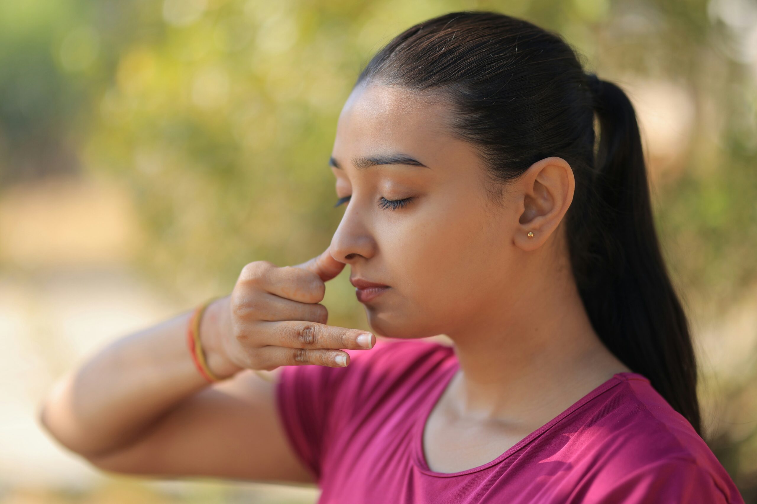 How to Fix a Deviated Septum Without Surgery featuring nasal airflow, saline rinses, congestion relief, breathing techniques, and non-surgical care.
