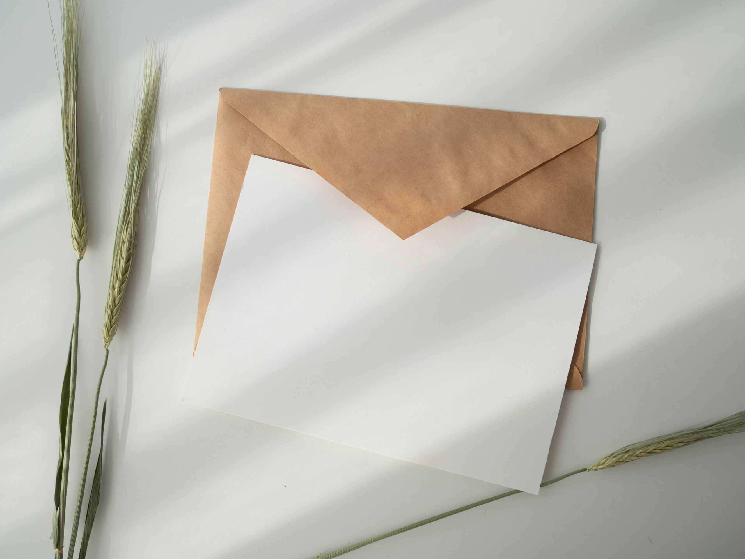 How to Make an Envelope Out of a Piece of Paper: 7 Easy DIY Methods