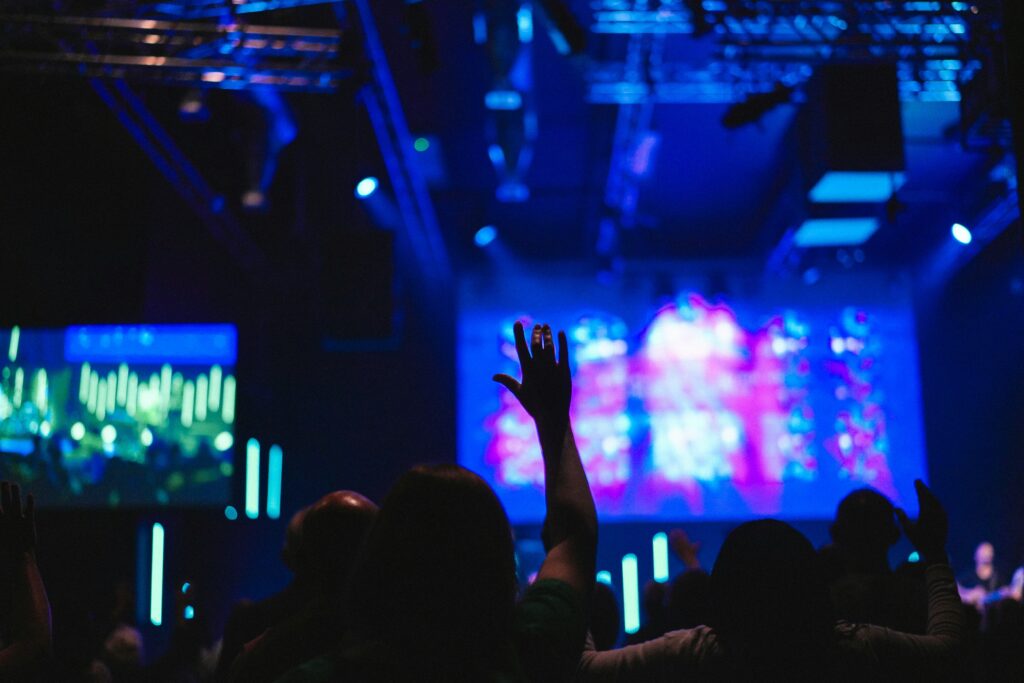 Come Jesus Come by CeCe Winans covering faith, prayer, worship, Christian hope, biblical inspiration, and spiritual meaning.