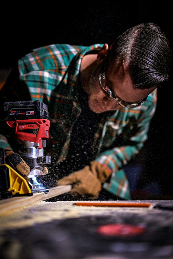 What Is a Reciprocating Saw? guide to its cutting mechanism, blade options, material compatibility, renovation projects, demolition, and safety.